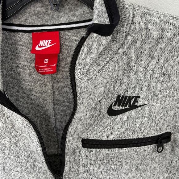 Nike Light Gray Women’s Summit Fleece Jacket - Picture 2 of 4